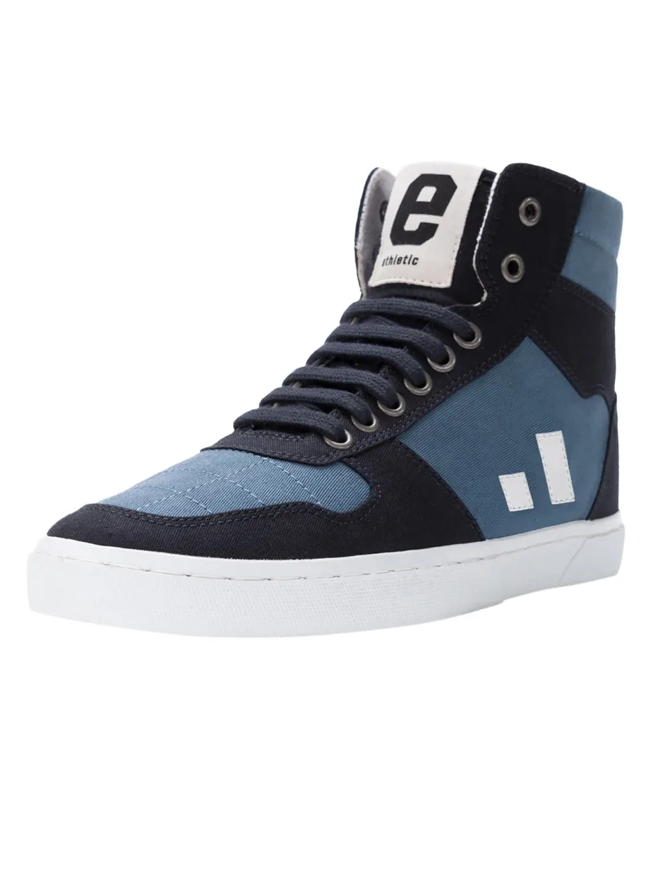 Unisex Canvas Sneaker