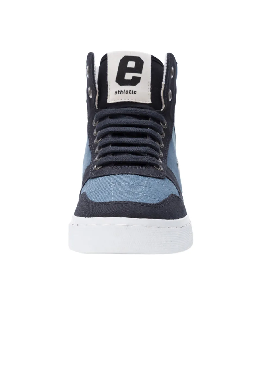 Unisex Canvas Sneaker