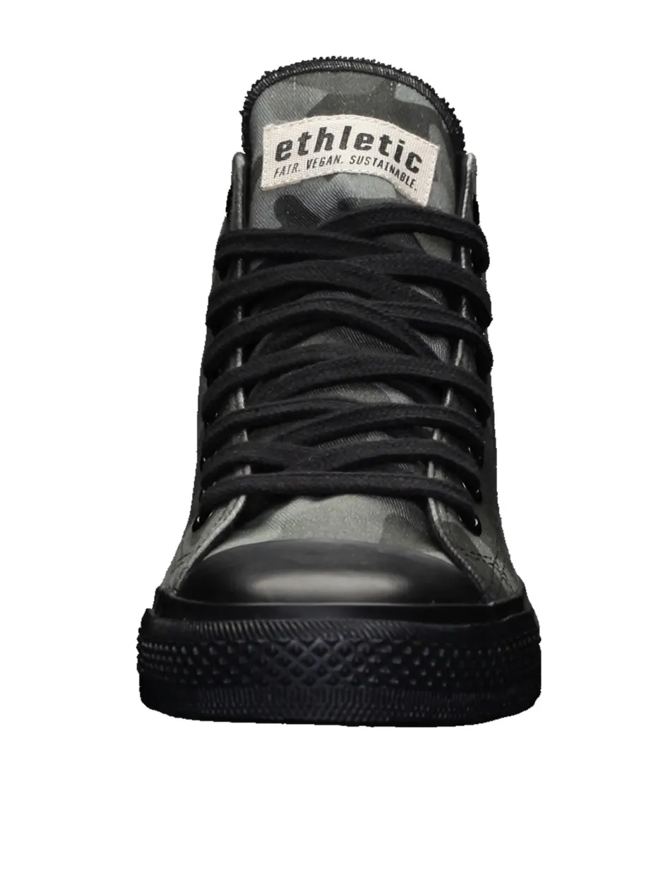 Unisex Canvas Sneaker